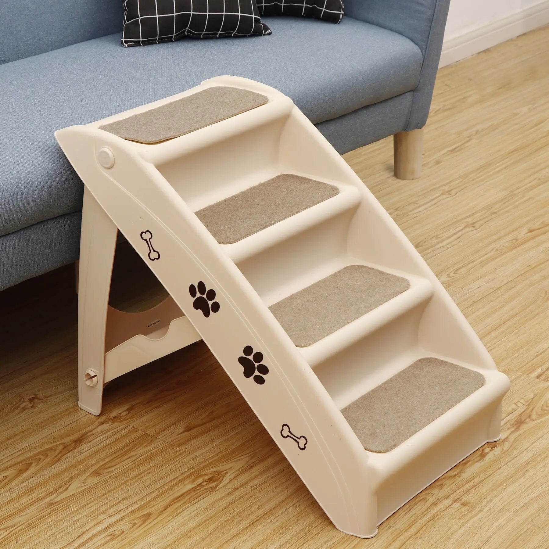 Foldable 4-Step Plastic Pet Stairs for Small Dogs with Non-Slip Paw Pads and Easy-Climb Design for Safe Access to Elevated Surfaces