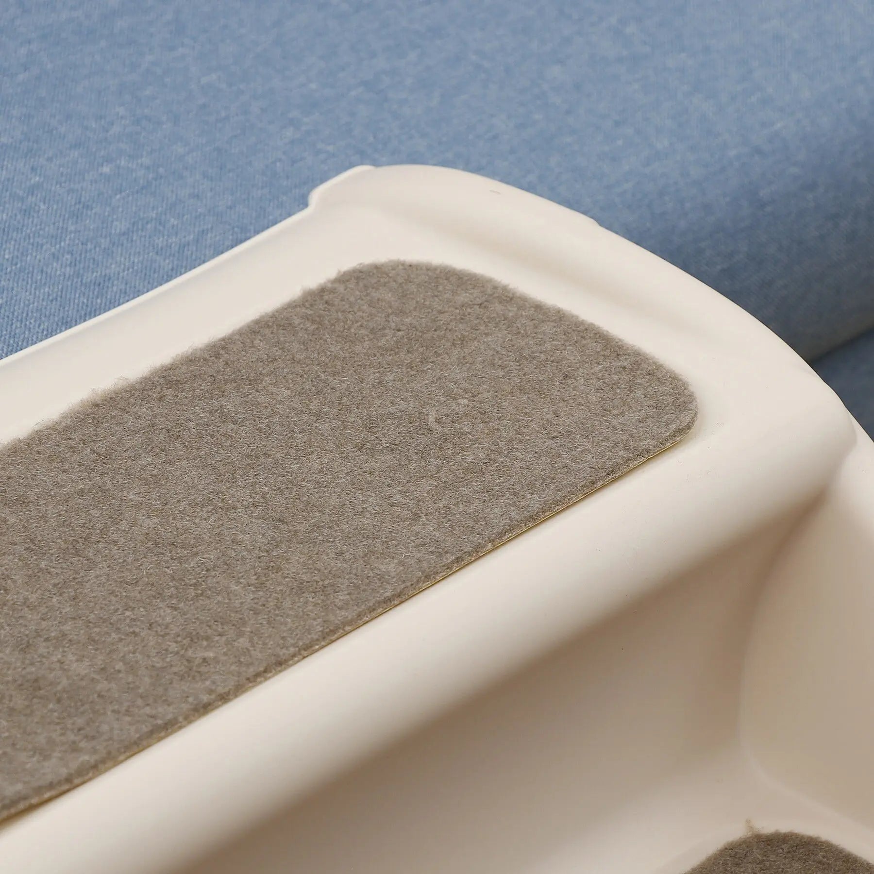 Foldable 4-Step Plastic Pet Stairs for Small Dogs with Non-Slip Paw Pads and Easy-Climb Design for Safe Access to Elevated Surfaces